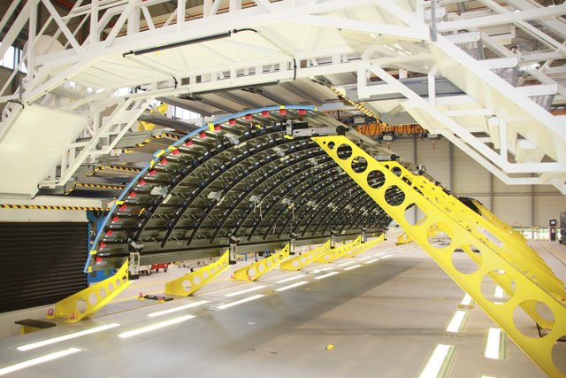 Fertigungshalle für Flugzeug-Rumpfschalen