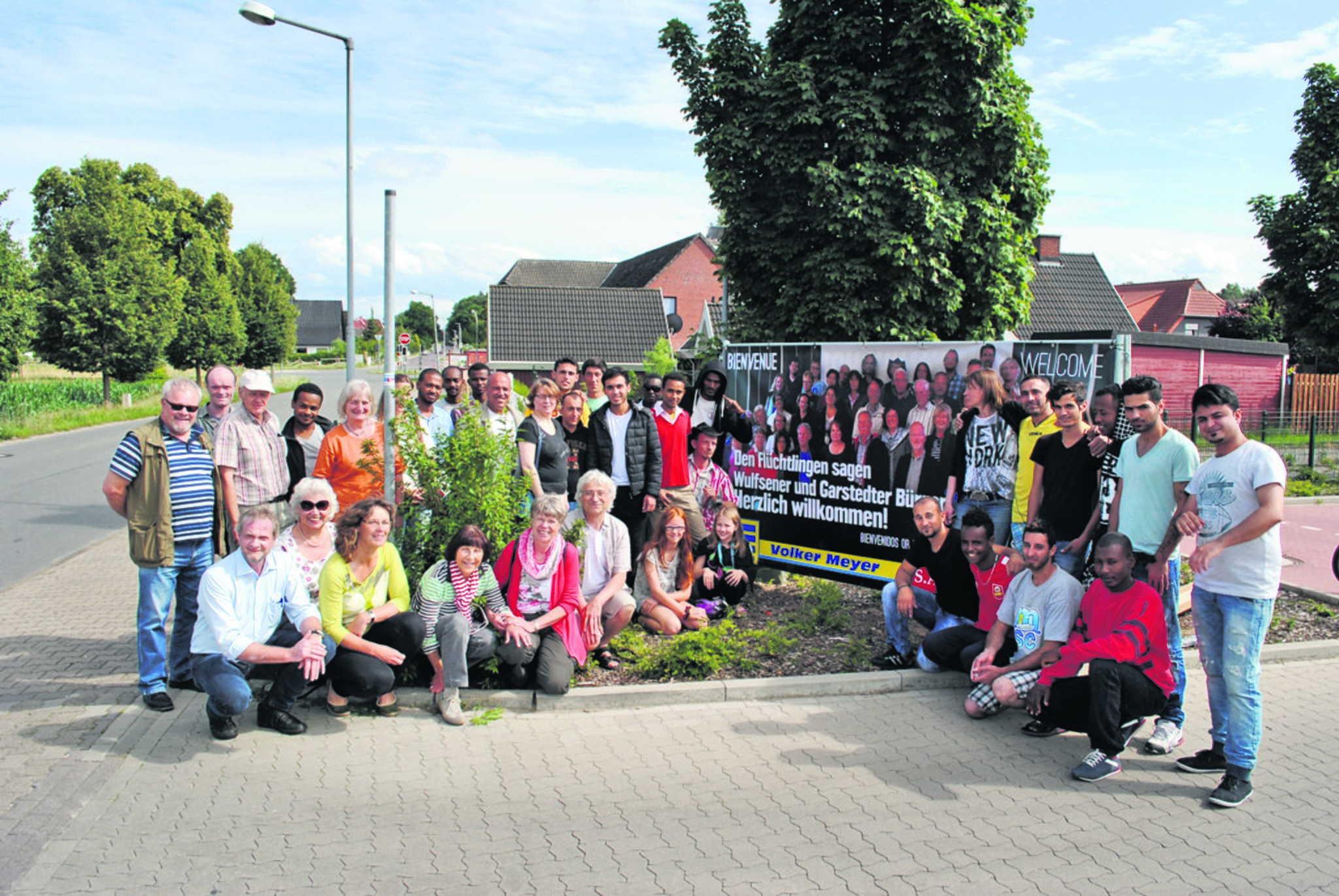 Spektakuläres "Willkommen" für Flüchtlinge in Garstedt und Wulfsen