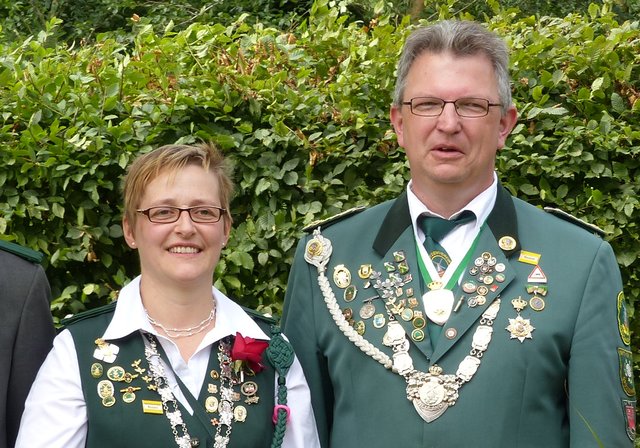 Für das Königspaar Dörthe Hagenah und Ingo Guthahn geht ein schönes Regentschaftsjahr vorüber