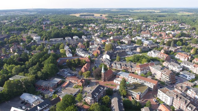 Faszinierende Aussichten: ein Luftbild von Manuel Kühl von der Buchholzer Innenstadt