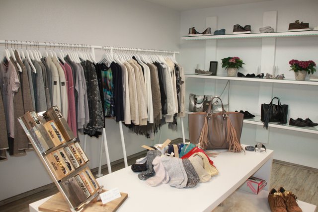 Vielseitige und hochwertige Mode wird in der Boutique „Mode by MANU“ präsentiert