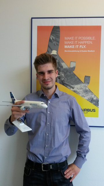 Tobias ist von seiner Ausbildung bei Airbus begeistert