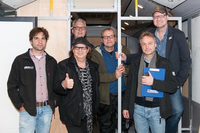Sie brachten den "Jamliner" mit ins Rollen: Jean-Jacques Kravetz (2. v. li.) mit Projektpartnern, zu denen auch Jan Grohmann-Falke (GrohPA, li.) und Christoph Ebenthal vom Verein "Nestwerk" (Mi.) gehören | Foto: A. Adrian/RockYourWeb