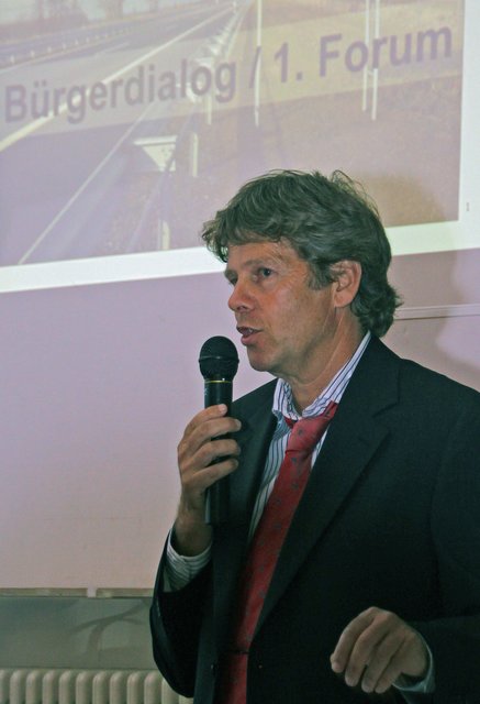 Beim Forum stand Behördenleiter Hans-Jürgen Haase Rede und Antwort