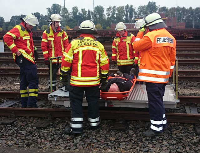 Die Rettungsloren sind bei der Freiwilligen Feuerwehr Tönnhausen stationiert und werden bei Bedarf eingesetzt | Foto: Schmerling