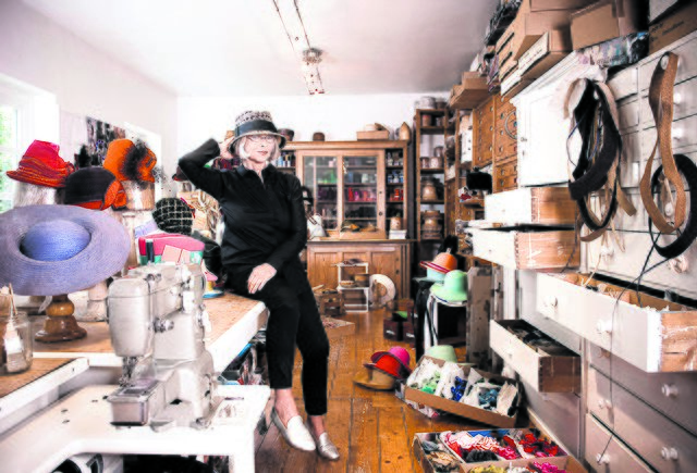 Ein Blick in das Atelier der Hutmacherin Elke Martensen | Foto: Nele Martensen