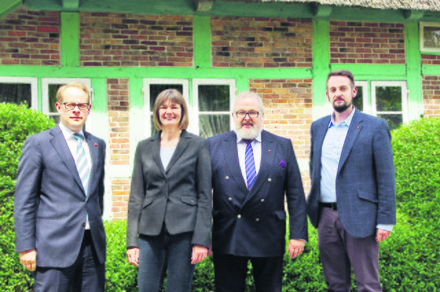 Das Projektteam "Königsberger Straße" (v. li.): Marc von Itter, Theda Pahl, Professor Dr. Rolf Wiese und Alexander Eggert