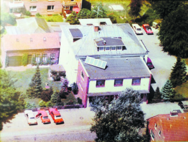 1965 kaufte Familie Schrader die Villa in der Thuner Straße und baute einen Laden an | Foto: Privatarchiv Schrader