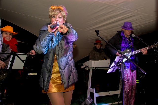 „Schlagersahne“-Musik gab es am Samstagabend | Foto: Alexander Schulz