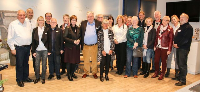 Bürgermeisterin besucht die Strandkorbprofis in Buxtehude