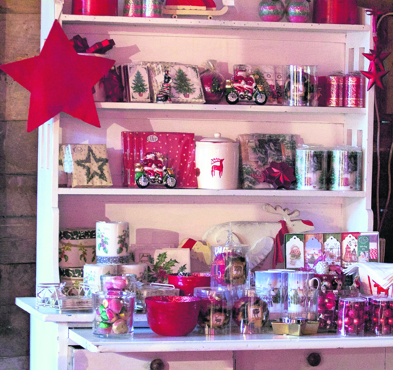 Der Weihnachtsladen bietet dekorative Geschenkideen