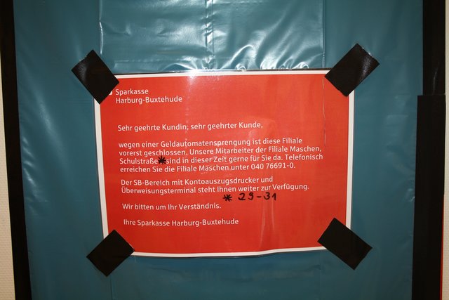 Die Sparkasse weist auf Einschränkungen für die Kunden hin | Foto: kb