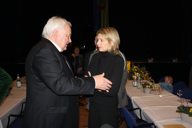 SPD-Bundestagsabgeordnete Svenja Stadler und CDU-Landtagsabgeordneter Heiner Schönecke