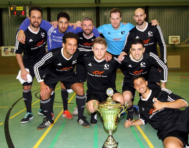 Das Siegerteam des Buxtehuder SV, das im Finale mit 2:1 gegen den Titelverteidiger SV Ahlerstedt-Ottendorf gewann