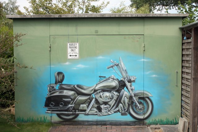 Harley-Davidson-Motiv auf einer Garage in Hamburg | Foto: Ralf Lemke
