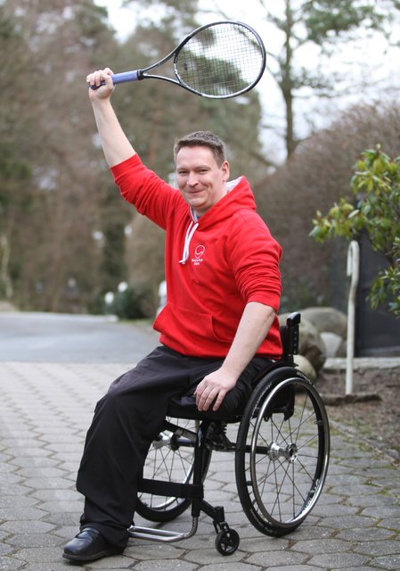 Seit 15 Jahren ist Matthias Albanus auf den Rollstuhl angewiesen. Nach seinem Triumph als Norddeutscher Meister im Rollstultennis wurde der Bendestorfer zum "Sportler des Jahres" gekürt