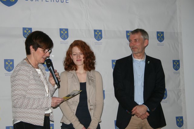 Finja Hildebrand wurde als erfolgreiche Radsportlerin und BSV-Radsport-Abteilungsleiter Jens Klüver für die Gesamt-Leistung seiner Abteilung geehrt