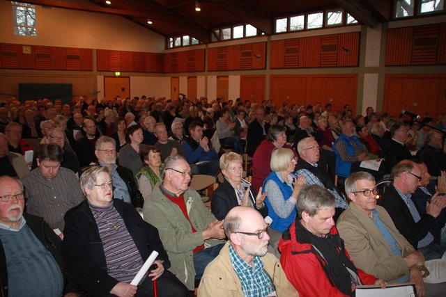 Gäste in der Eulsete-Halle