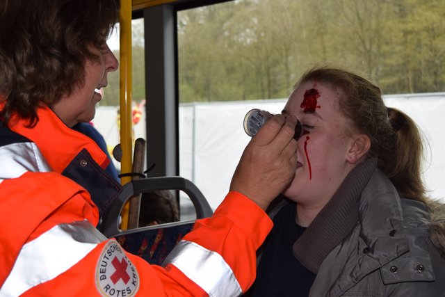 "Massenkarambolage" auf der A39: Großübung im Landkreis Harburg