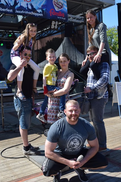 Schweinewiegen: Impressionen Winsener Stadtfest