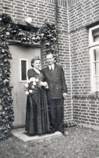Gertrud und Alfred Oelkers vor 65 Jahren bei ihrer Hochzeit