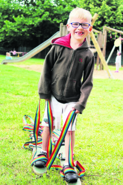 kifahren im Sommer? Tim (7) aus Winsen probiert es aus und ist begeistert