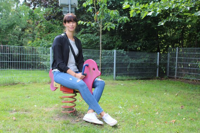 Sozialassistentin Katharina Schuhmann betreut eine der Lebenshilfe-Wohngruppen im Winsener Europaviertel