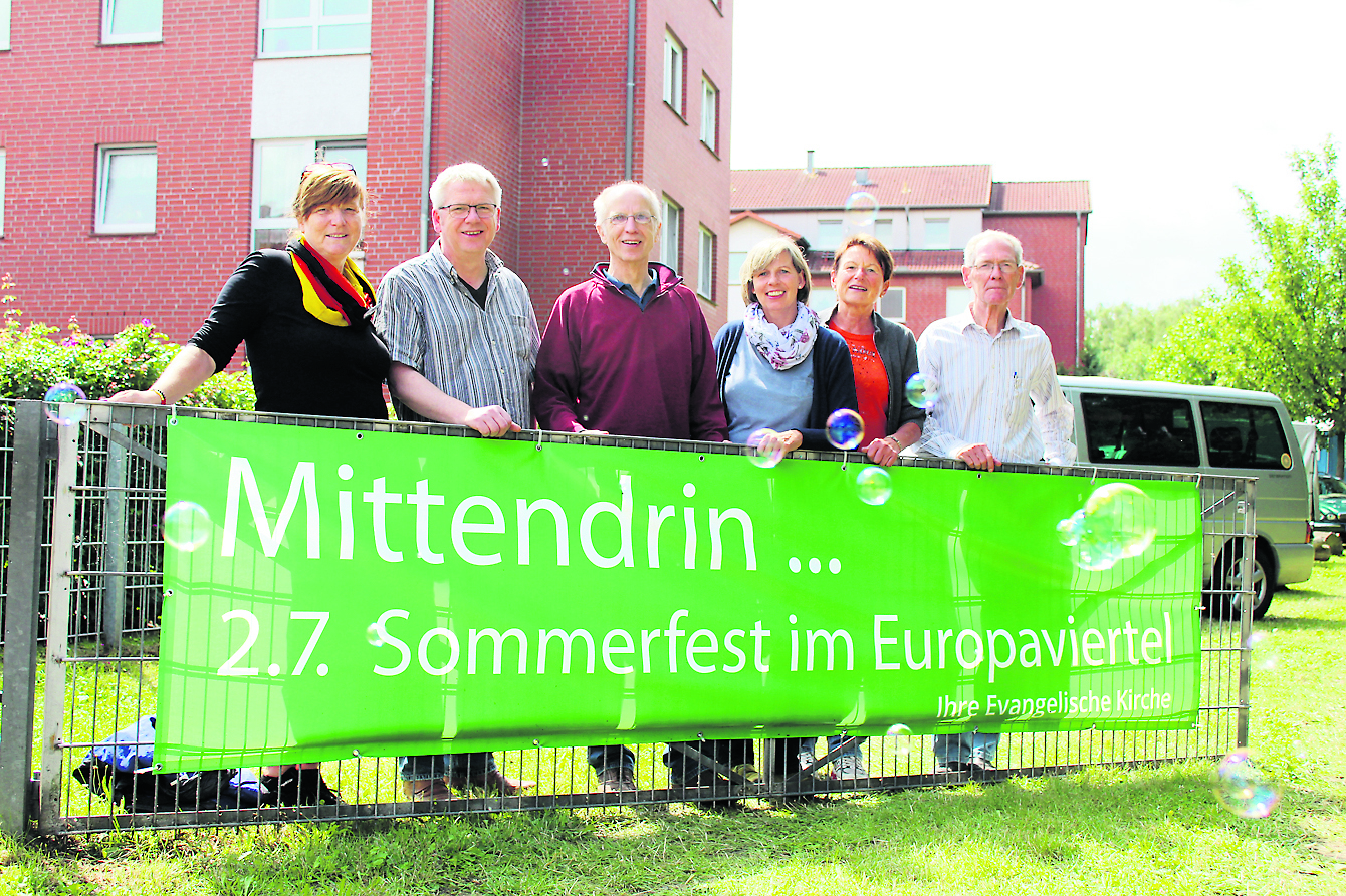 Haben das Sommerfest organisiert (v. li.): Marita Reich, Gisbert Landwehr, Hermann und Friedeborg Tipke, Inge Fährnel sowie Otto Lehmann