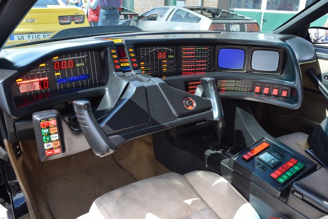 Selbst das Cockpit ist dem Firebird aus der Serie haargenau nachempfunden