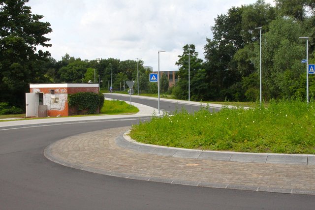 Positiv: neuer Kreisverkehr mit Abzweigung zum Bahnhof