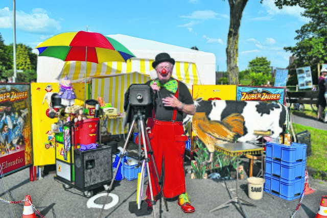 Der Clown „Elmutio“ wird die kleinen Freibad-Besucher 
mit seinem Programm begeistern | Foto: bim