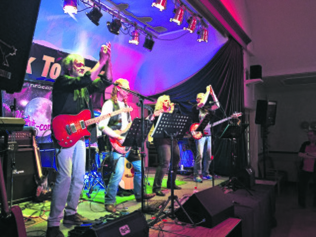 Die Band „Back to Jek“ tritt in Bendestorf auf | Foto: Back to Jek