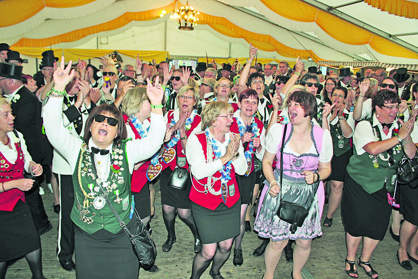 Partystimmung pur: Das Schützenfest steuerte am Montagabend mit der Proklamation auf den ultimativen Höhepunkt zu