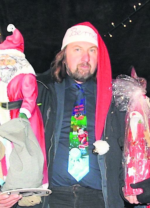 Der "Weihnachtsmann" alias Bürgermeister Bernd Reimers