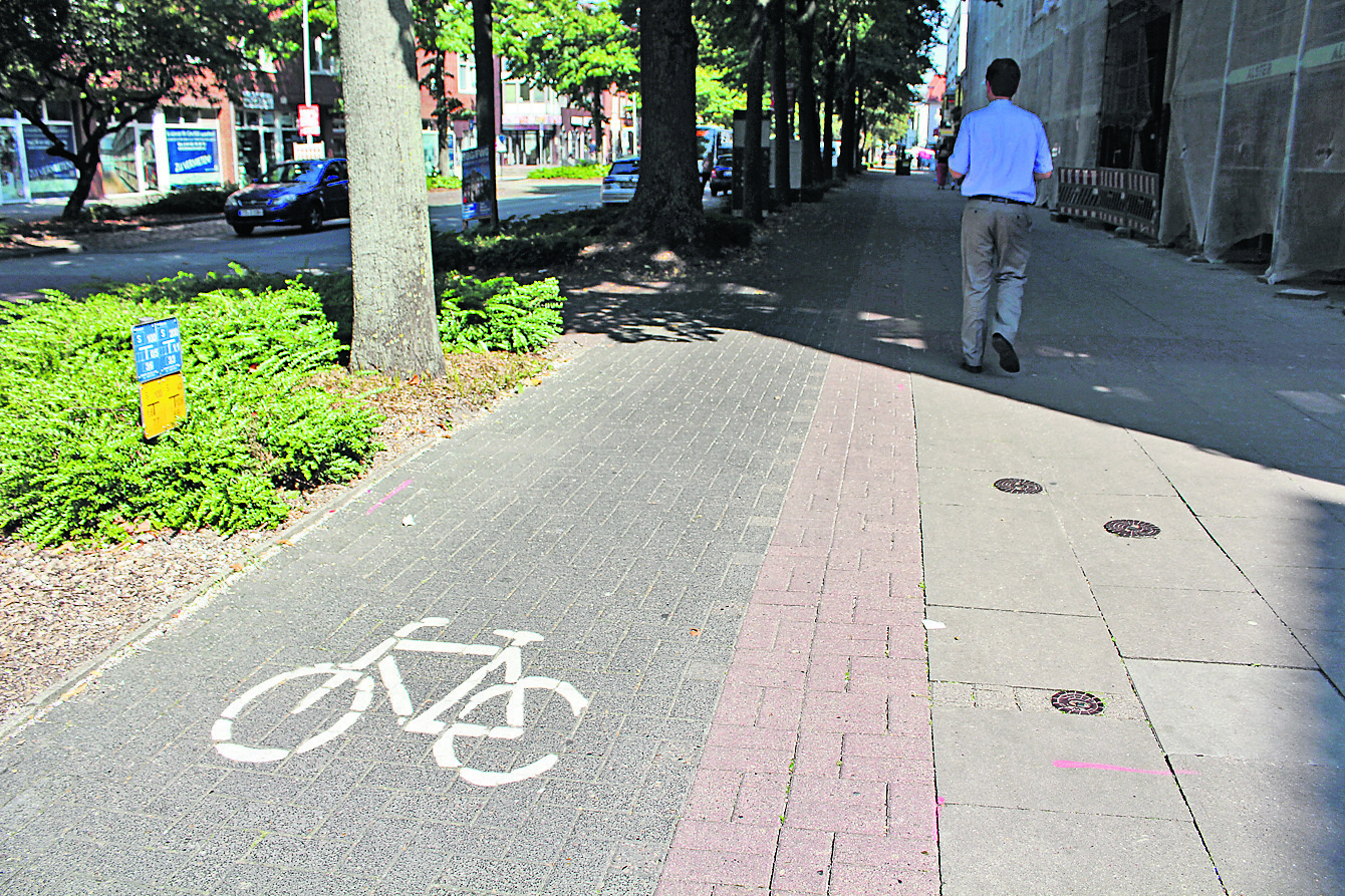 Irreführend: Das Piktogramm lässt vermuten, dass der Abschnitt ein reiner Fahrradweg ist - das stimmt aber nicht