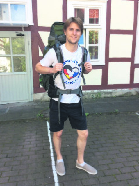 Mit Rucksack auf Tour: Alexander Steffens