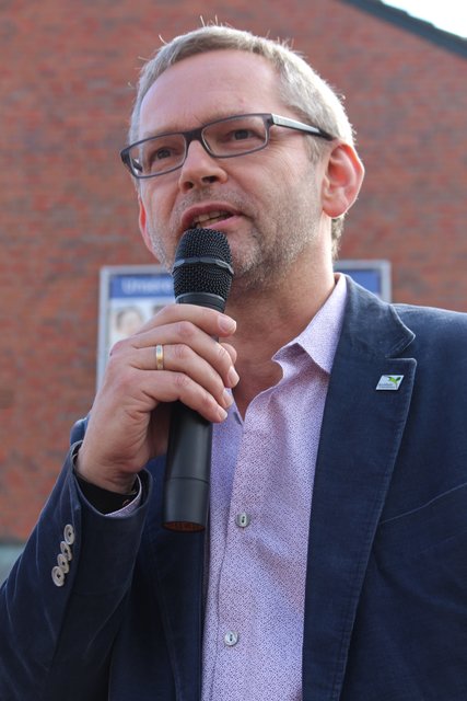 Frank Piwecki überbrachte die Grüße der Stadt Buchholz