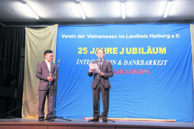 Führten durch das Programm: Hoang Manh Tien (li.) und Pham-Cong Hoang