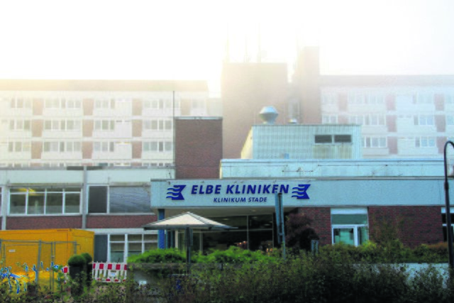 In einer anonymen Internet-Plattform wird über schlechte Arbeitsbedingungen am Elbe Klinikum geklagt