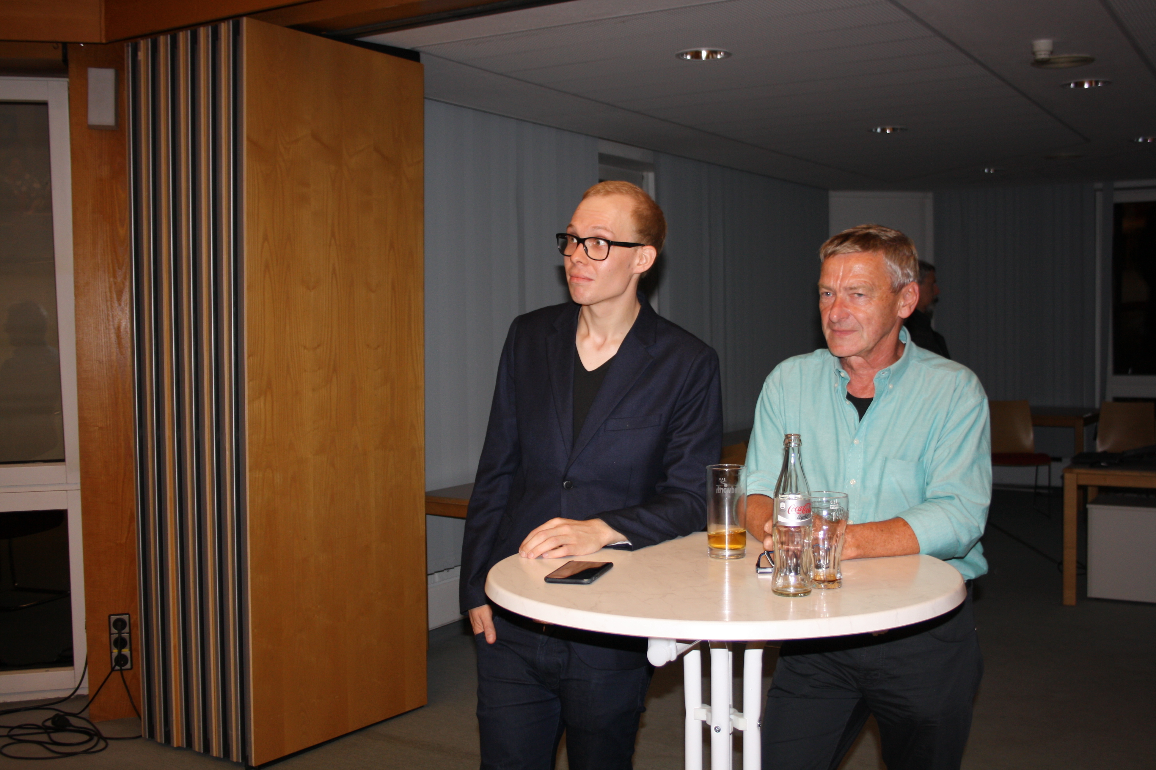 FPD-Politiker Peter Kurland (re.) ist mit dem Abschneiden der Liberalen nicht zufrieden