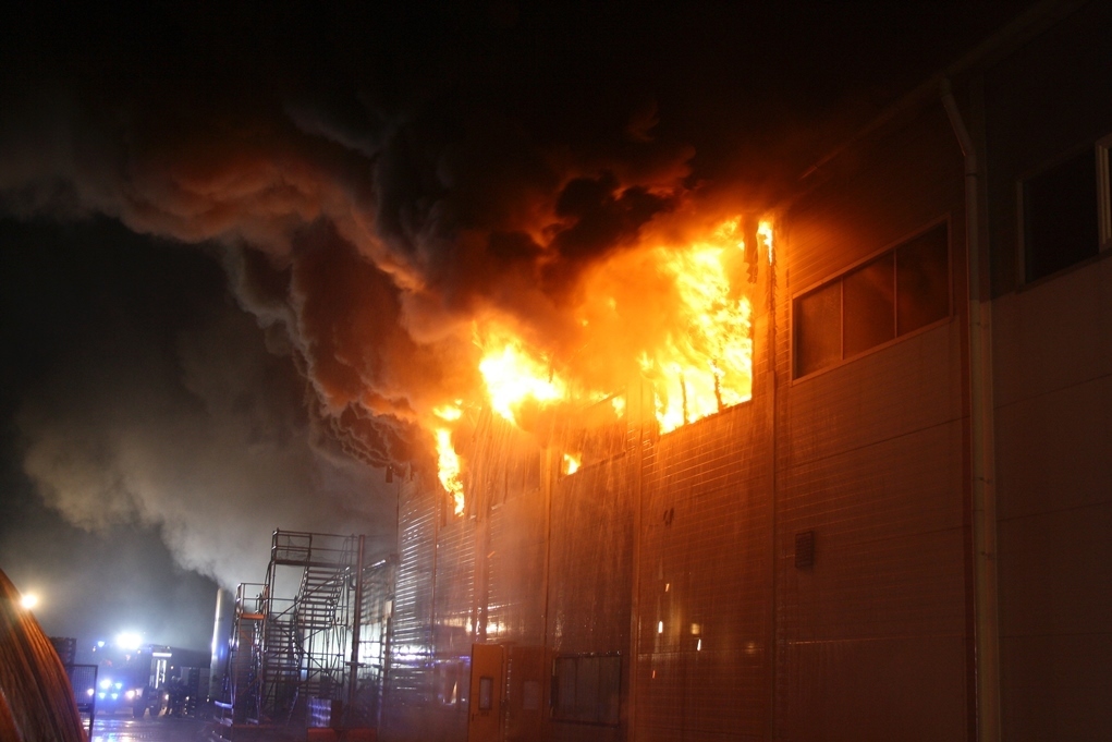 Flammen schlugen aus den Fenstern