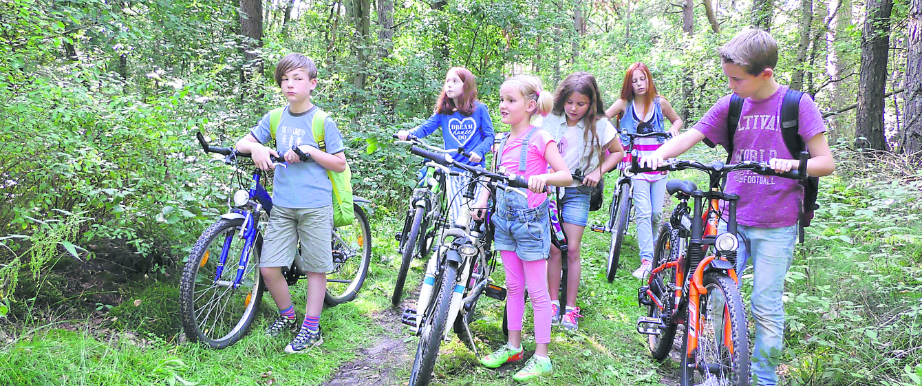 Die Kinder erleben viele Abenteuer