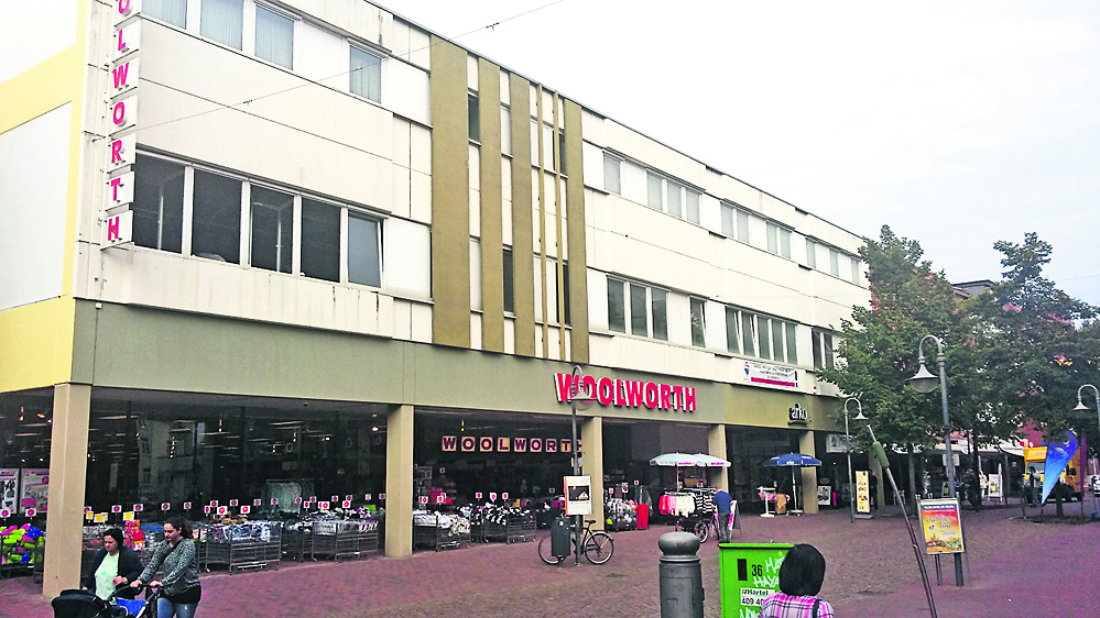 Wird verschönert: das Woolworth-Haus in der Rathausstraße