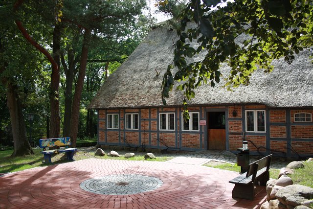 Das Jesteburger „Heimathaus“ bildet die Kulisse für
wunderschöne Hochzeiten