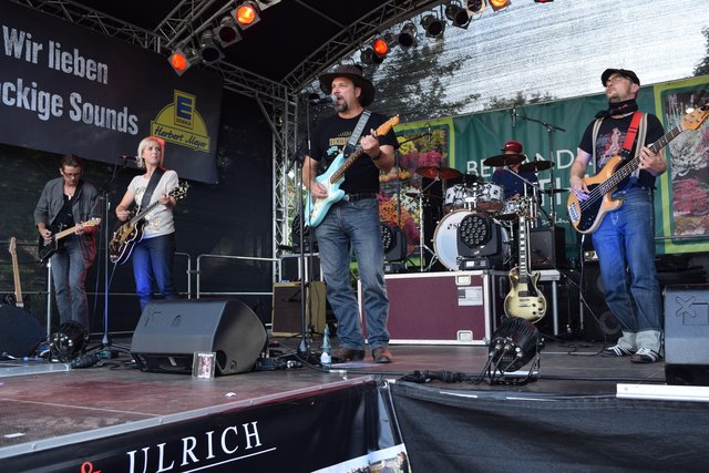 Impressionen: Hittfelder Dorffest