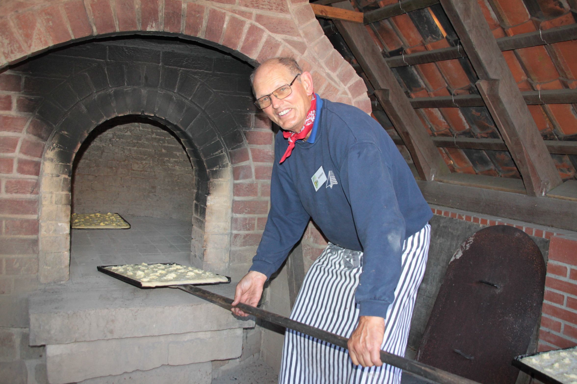 Heizer Werner Haecker in Aktion