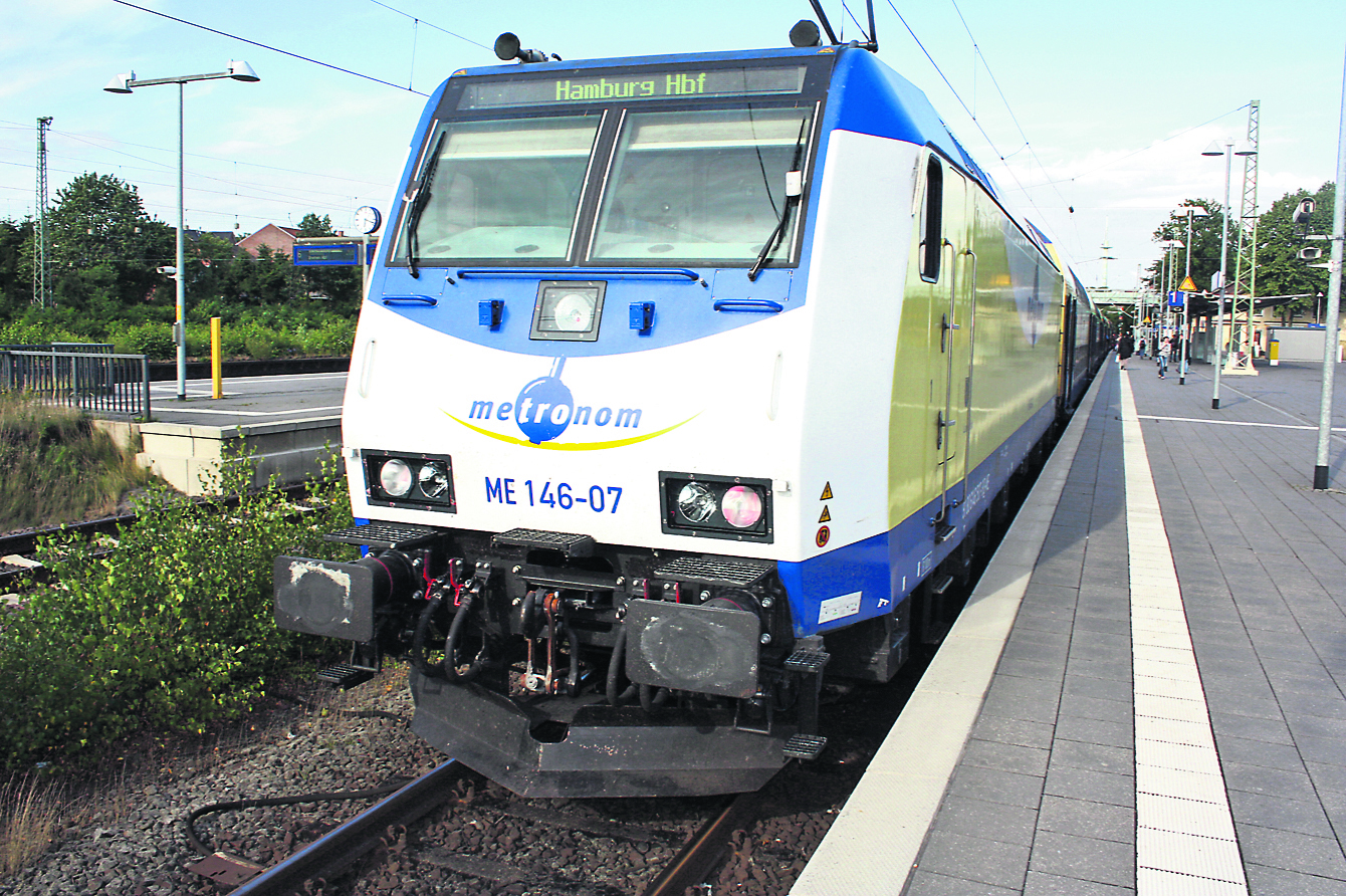 "metronom"-Halt auf dem Buxtehuder Bahnhof: Das wird es bald nicht mehr geben