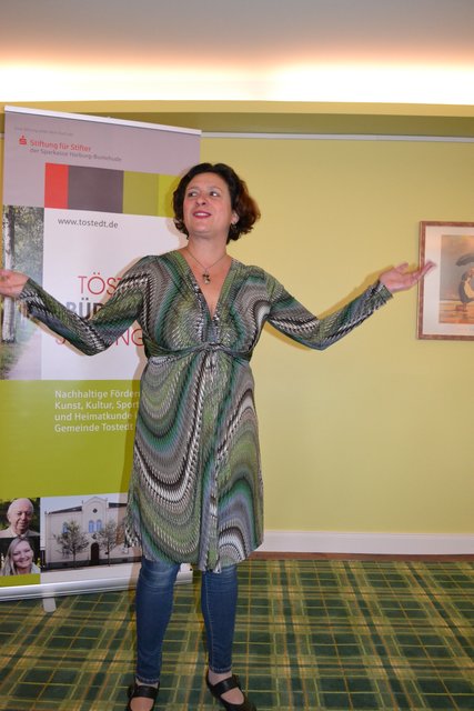 Claudia Griseri unterhielt mit Hildegard Knef- und Edith Piaf-Liedern