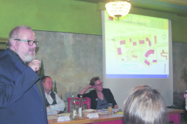 Professor. Dr. Rolf Wiese stellte das Projekt "Königsberger Straße" vor
