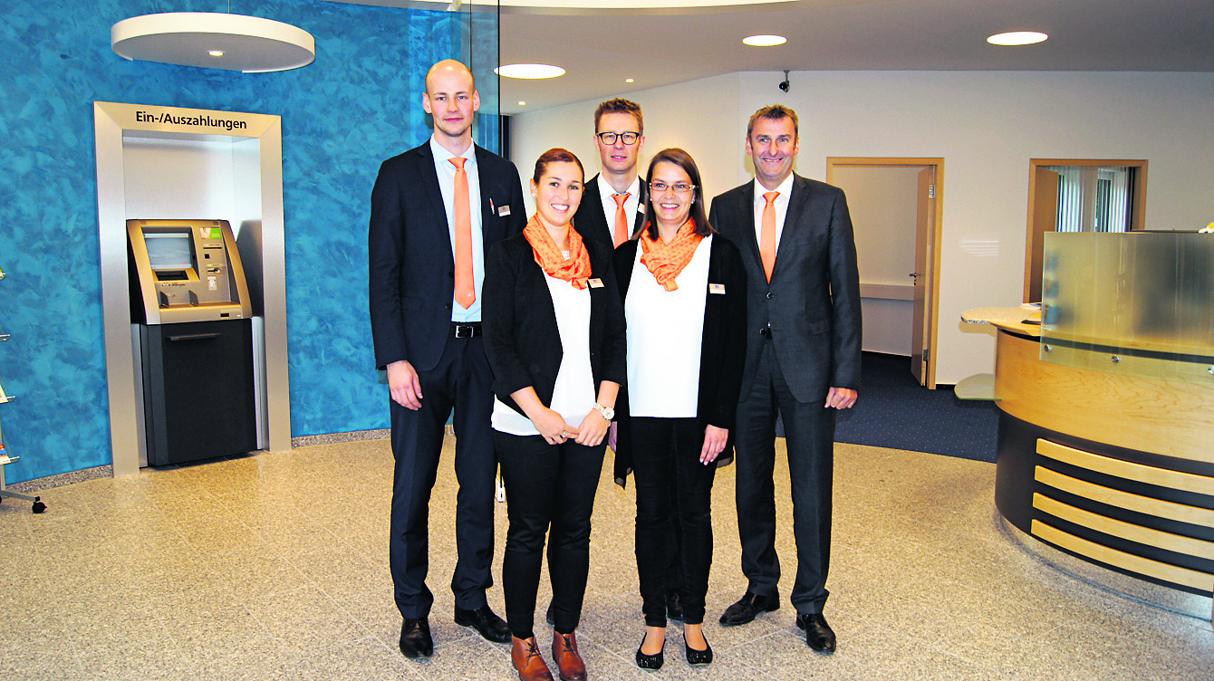 Freuen sich auf die Arbeit in der neuen Filiale (v. li.): Joachim Knüppel, Mandy Kühne, Eric Brunner, Christina Tibke und Wilhelm Prigge